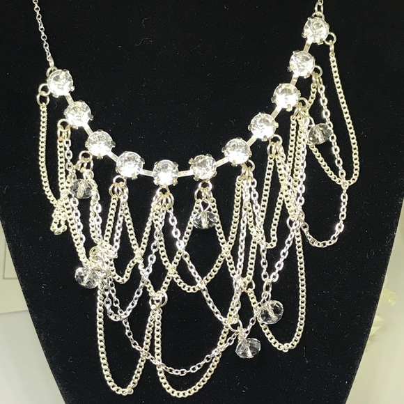 Beautiful Crystal Chain Statement Necklace [JW-16] - Picture 2 of 8